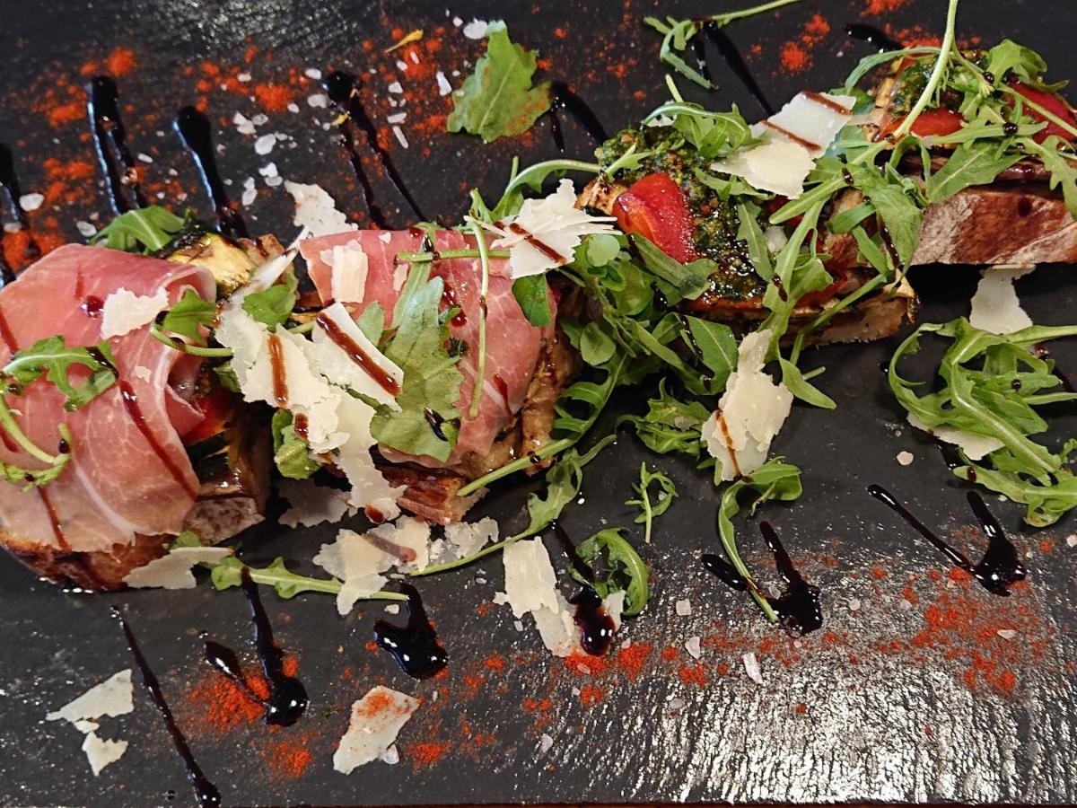 Hotel-Restaurant Le Lion D'Or 波朗特吕 外观 照片